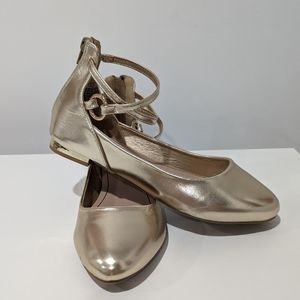 Madden Girl Girls Gold Flats Sz 4